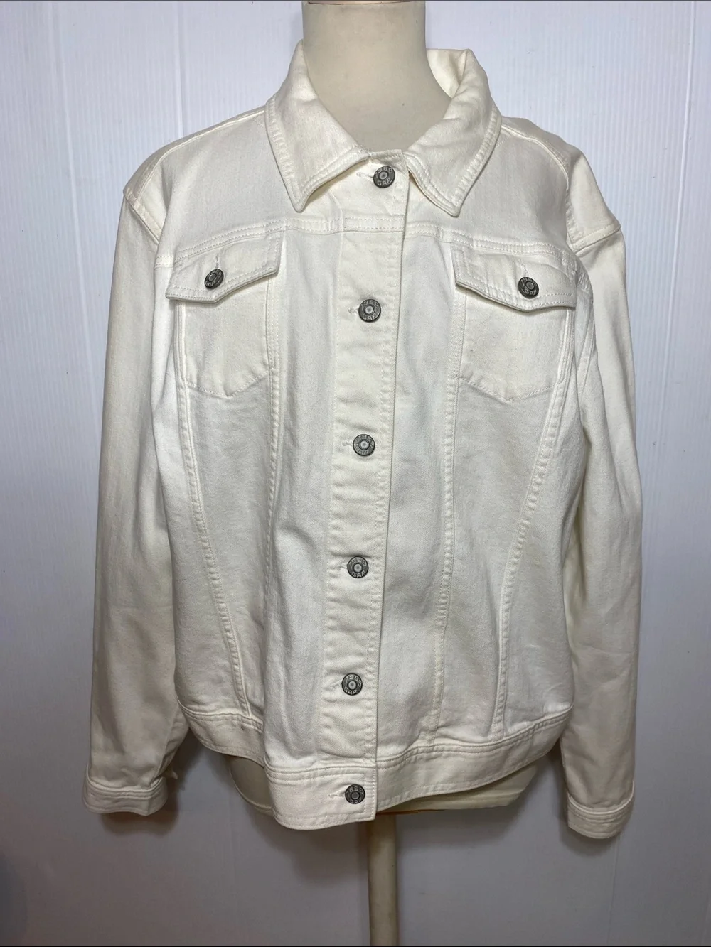 GAP Vintage 1969 White Women's Denim Jacket the Year Is On Each Button
